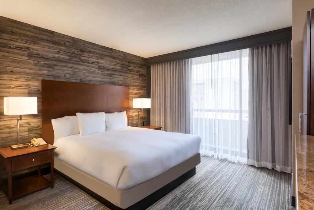 Doubletree By Hilton Hotel & Suites Houston By The Galleria Exterior foto